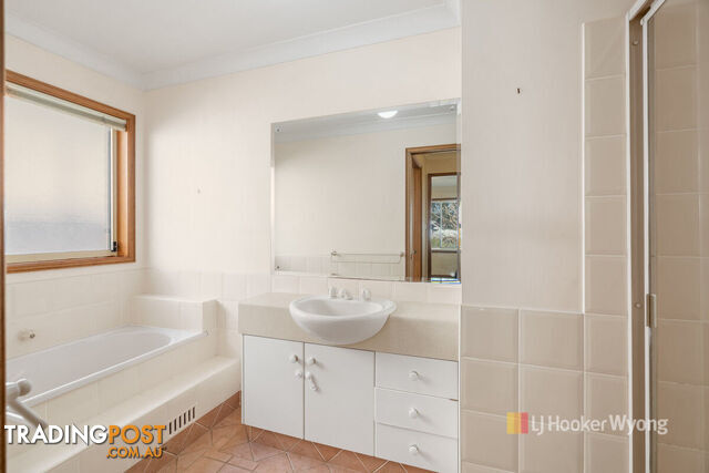 120 Woodbury Park Drive MARDI NSW 2259 - photo 4 of 13