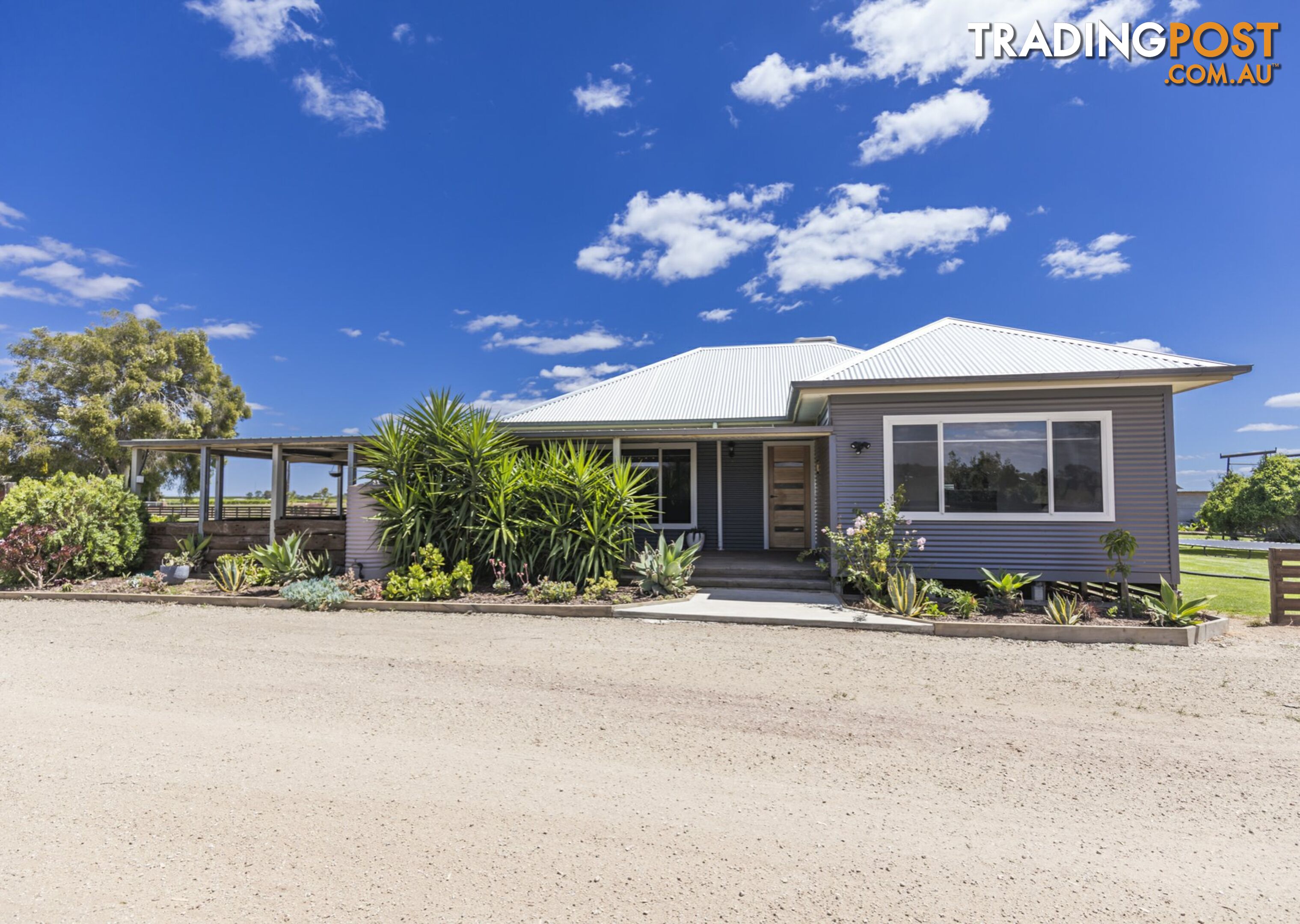 86 Lake Road WOORINEN SOUTH VIC 3588