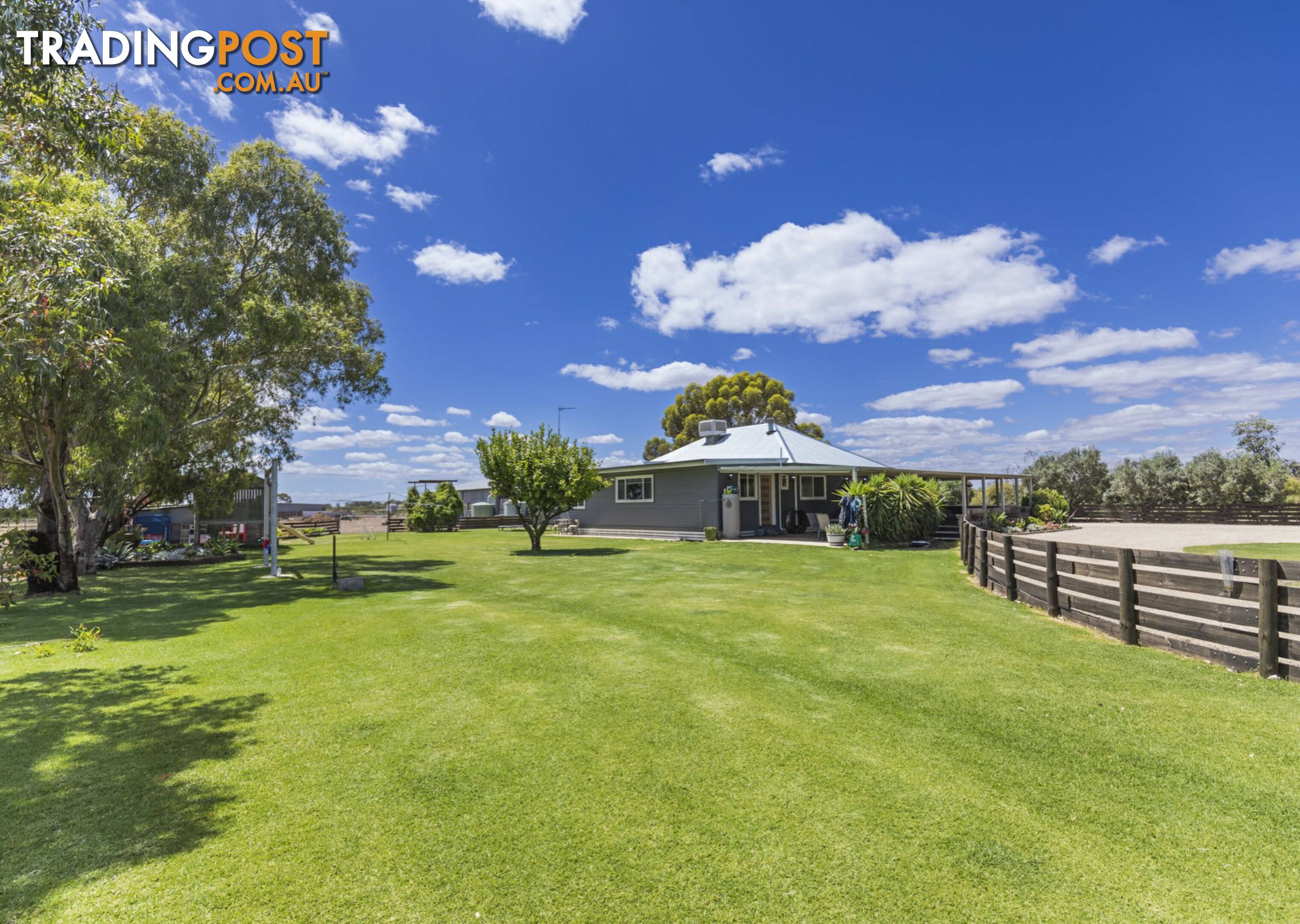 86 Lake Road WOORINEN SOUTH VIC 3588