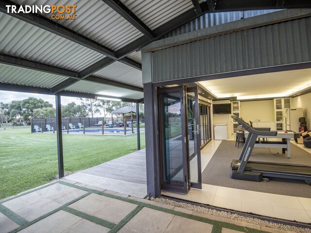 36 Bombardieri Lane SWAN HILL VIC 3585