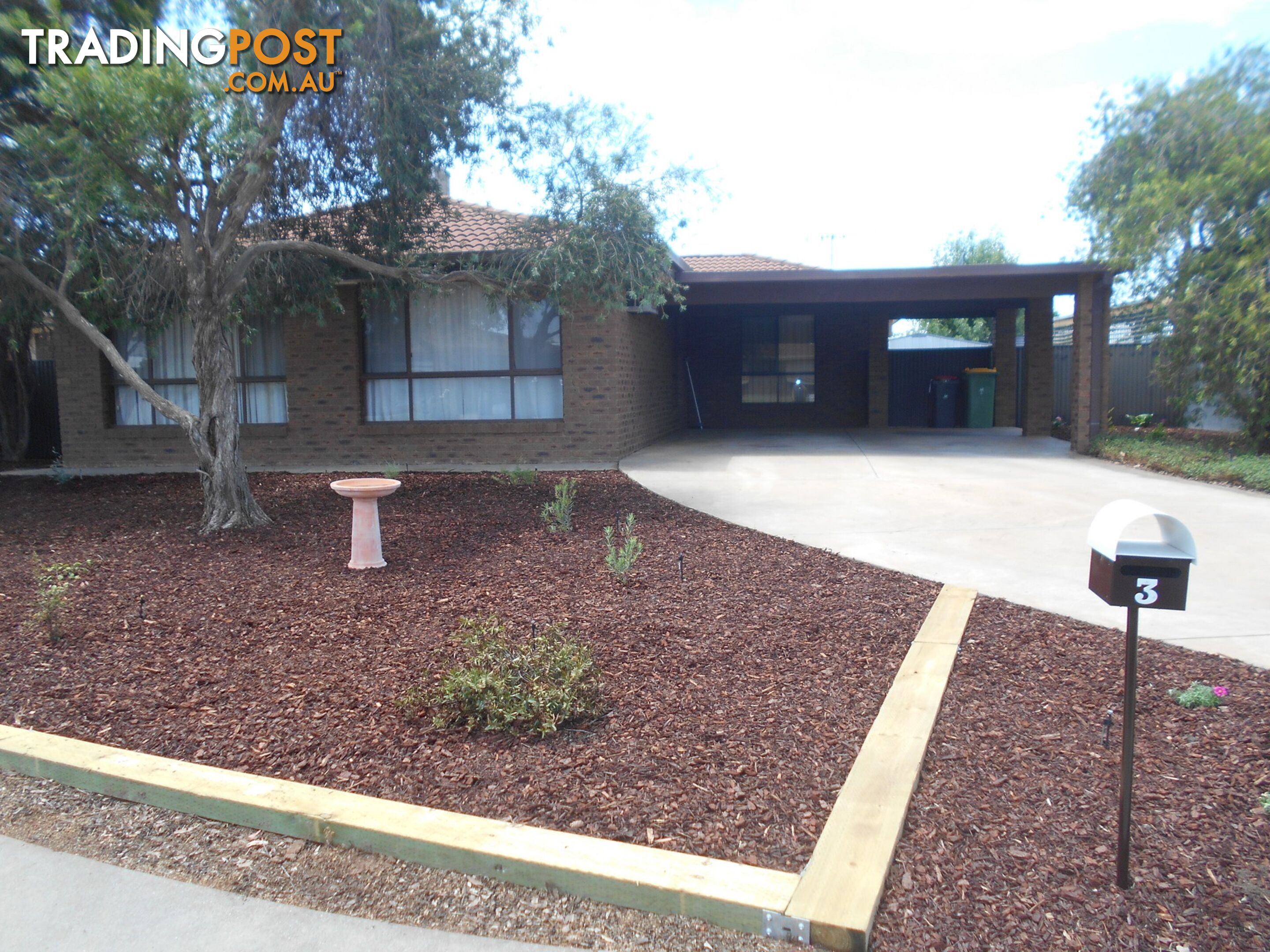 3 Hazel Court SWAN HILL VIC 3585