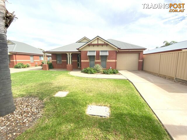 Unit 2/12 Melis Court SWAN HILL VIC 3585