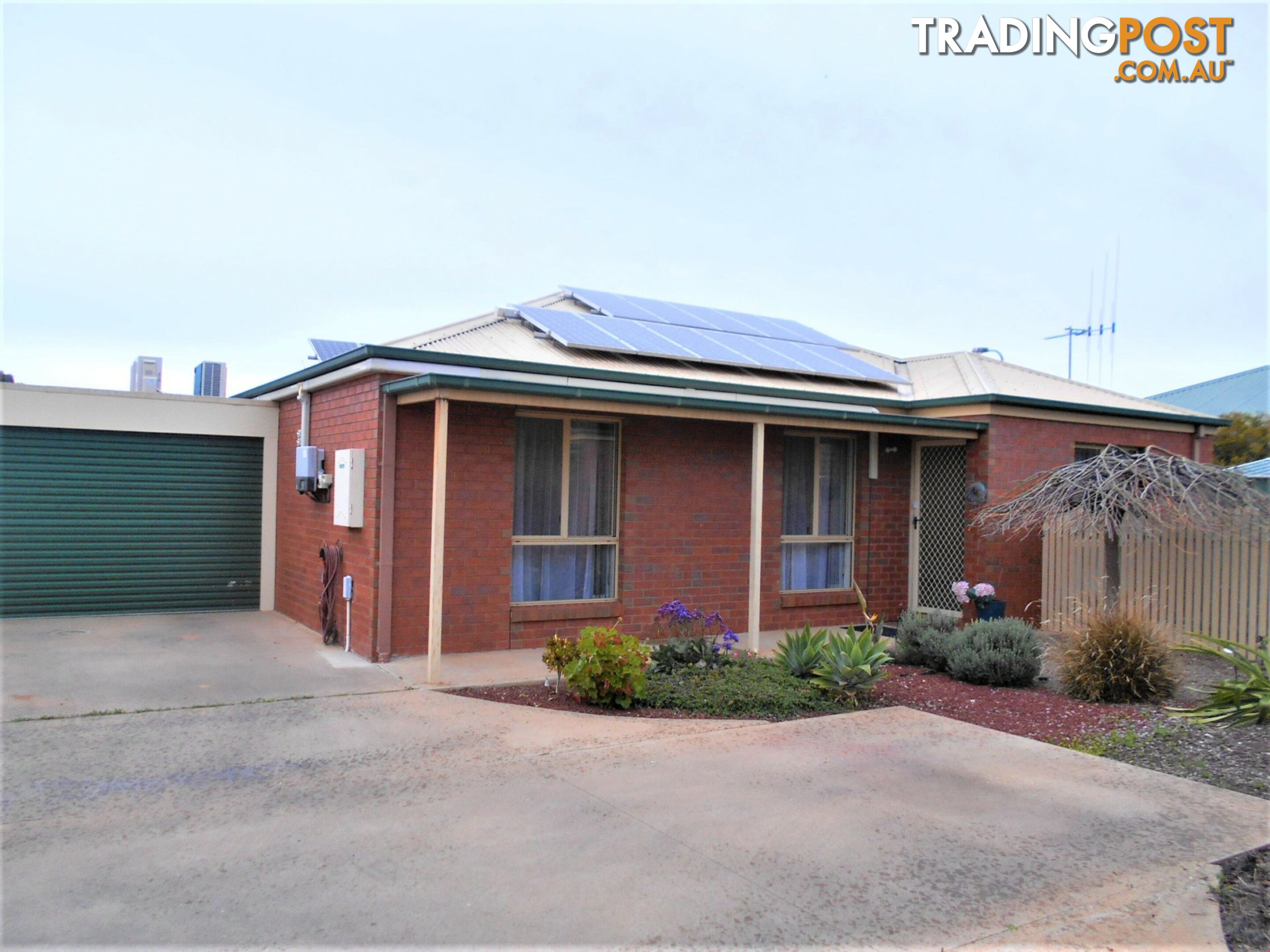 3/6 Cedar Court SWAN HILL VIC 3585