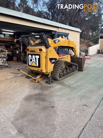 Caterpillar 257b2 track loader earth mover - photo 4 of 5