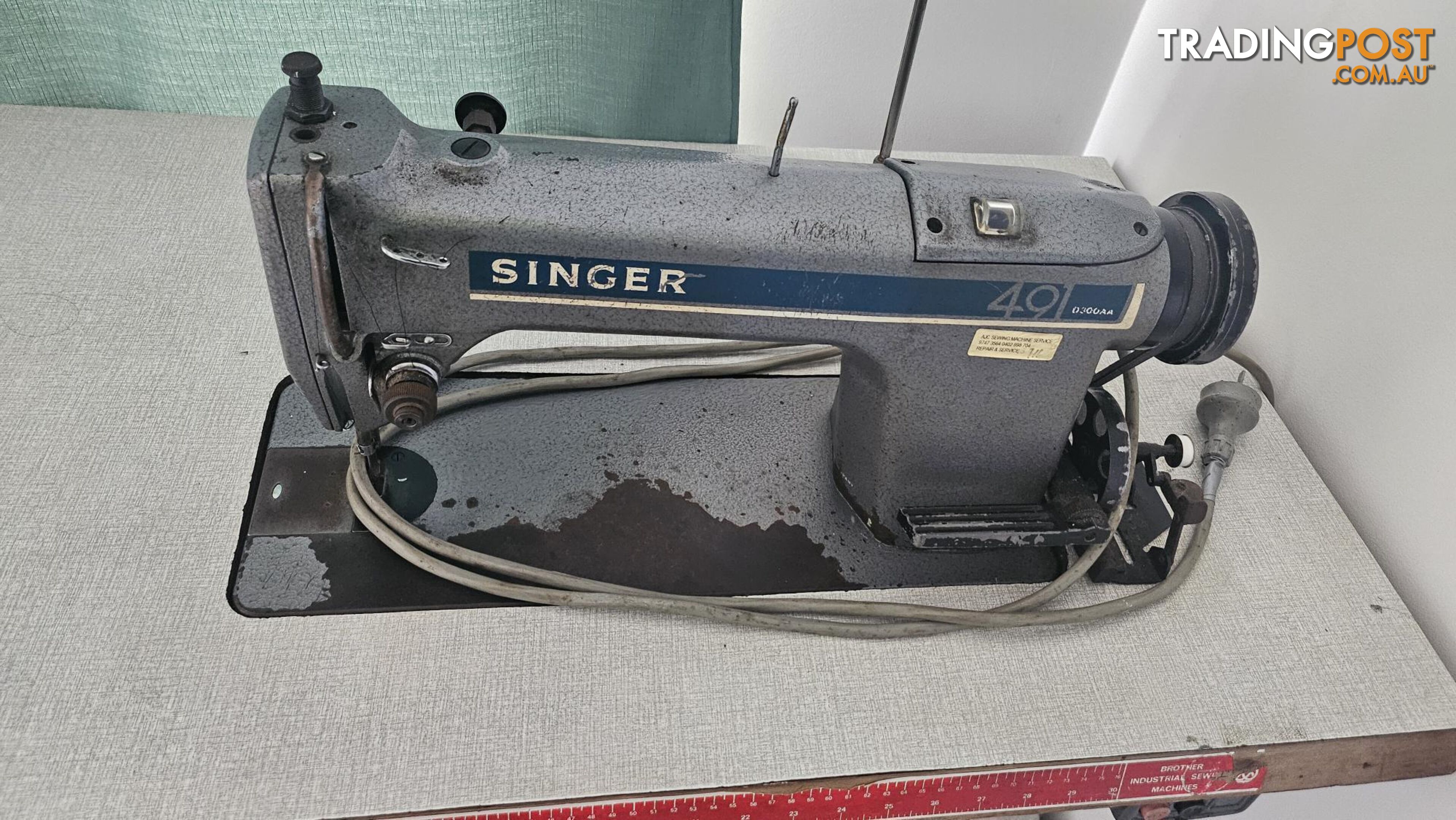 Singer Industrial Sewing machine