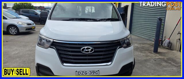2020 HYUNDAI ILOAD TQ4MY21 VAN - photo 2 of 7