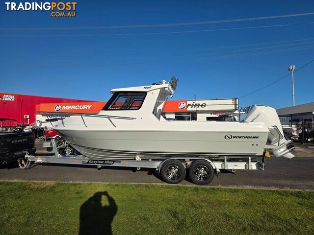2026 700HT NORTHBANK, 300HP MERCURY VERADO FOUR STROKE & EASYTOW ALLOY DRIVE ON...