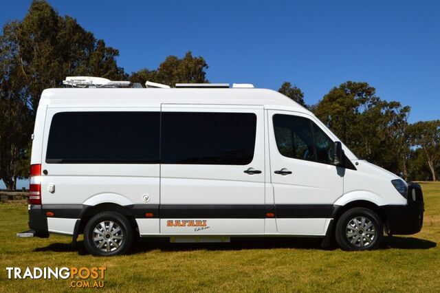 2015 Mercedes Safari Edition Motorhome – Twin Bed Electric - photo 2 of 23