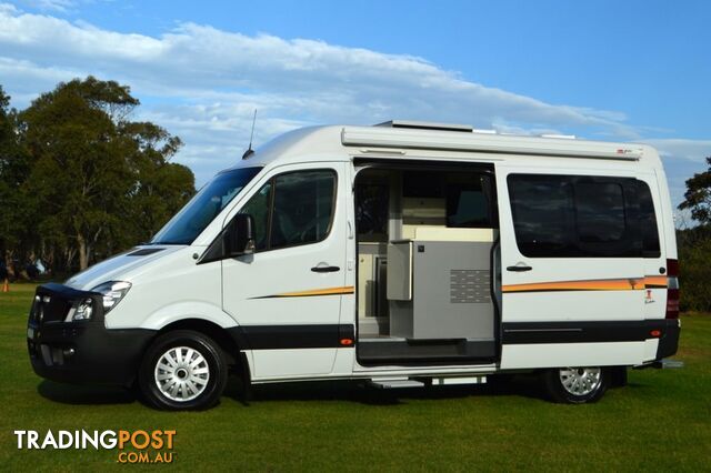2015 Mercedes Safari Edition Motorhome – Permanent Rear Bed - photo 2 of 23