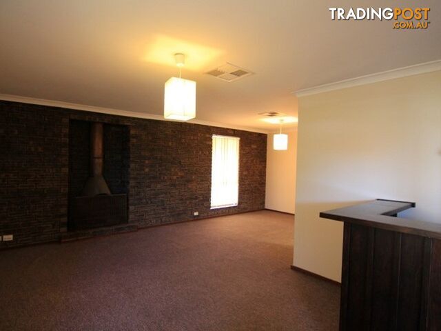 56 Albatross Pass WILLETTON WA 6155