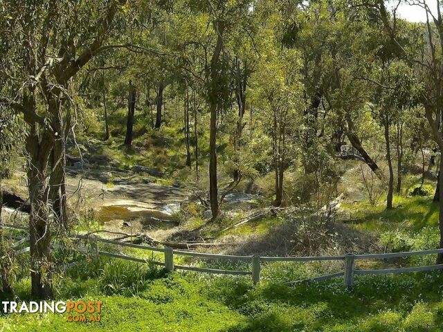 8 Brook Road JARRAHDALE WA 6124