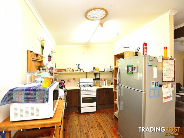 8 Daybell Street WOODFORD QLD 4514