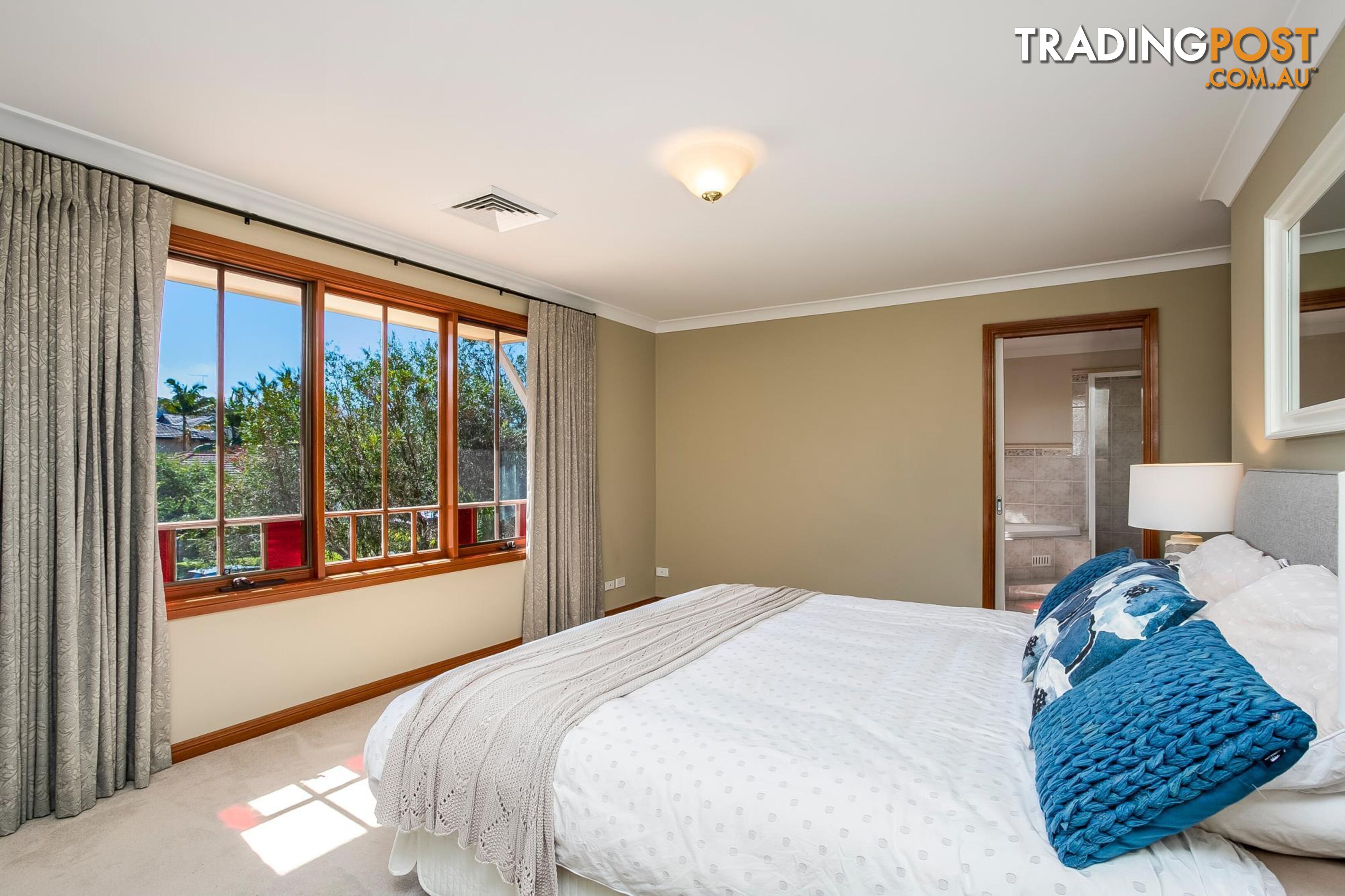 2 Hallstrom Place MONA VALE NSW 2103