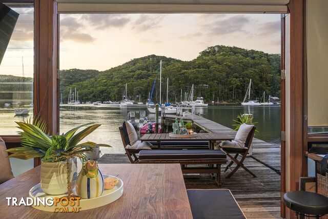 26 Sturdee Lane LOVETT BAY NSW 2105 - photo 2 of 22