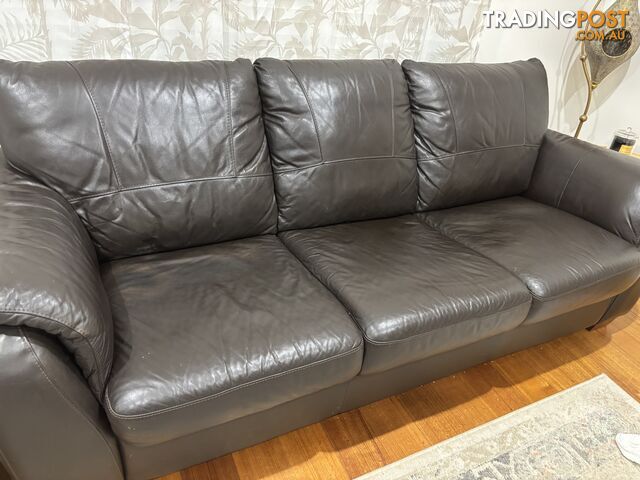 3 seater leather couch