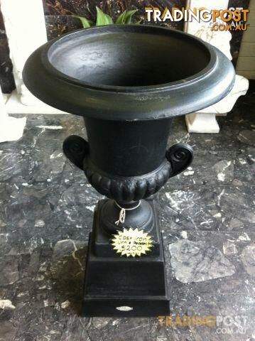 Urn & Pedestal - Cast Iron