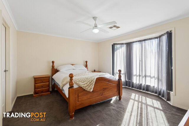 8 Rockley Court HILLBANK SA 5112 - photo 2 of 25