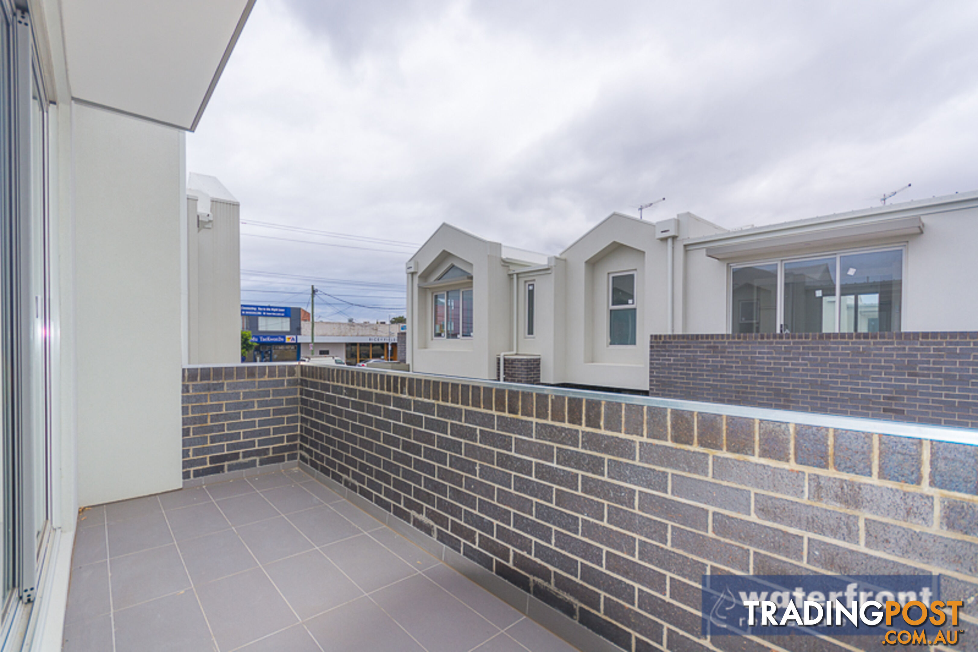 5 22 Military Road AVONDALE HEIGHTS VIC 3034