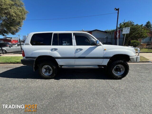 2000 TOYOTA LANDCRUISER FZJ105R  WAGON