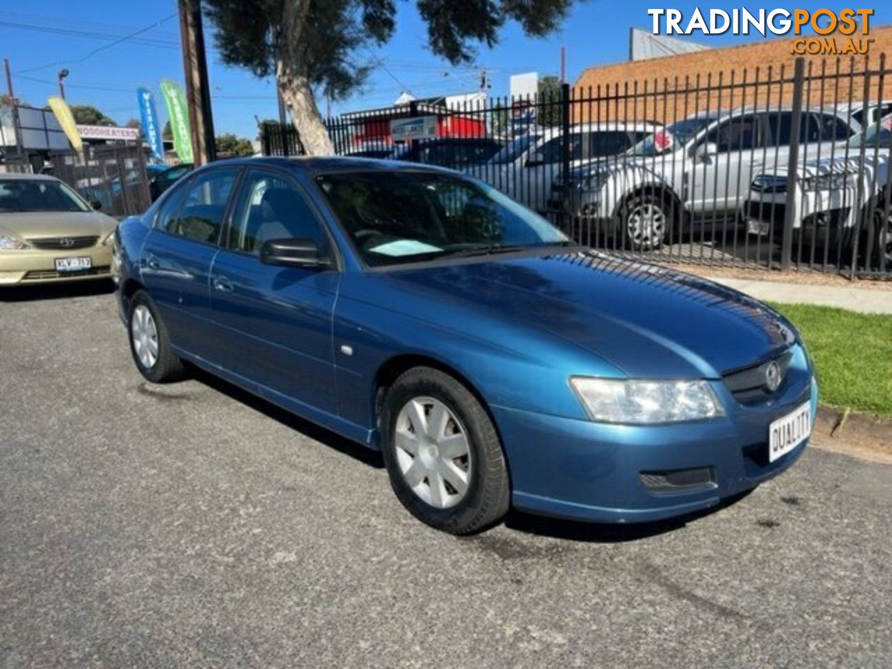 2005 HOLDEN COMMODORE VZ  SEDAN