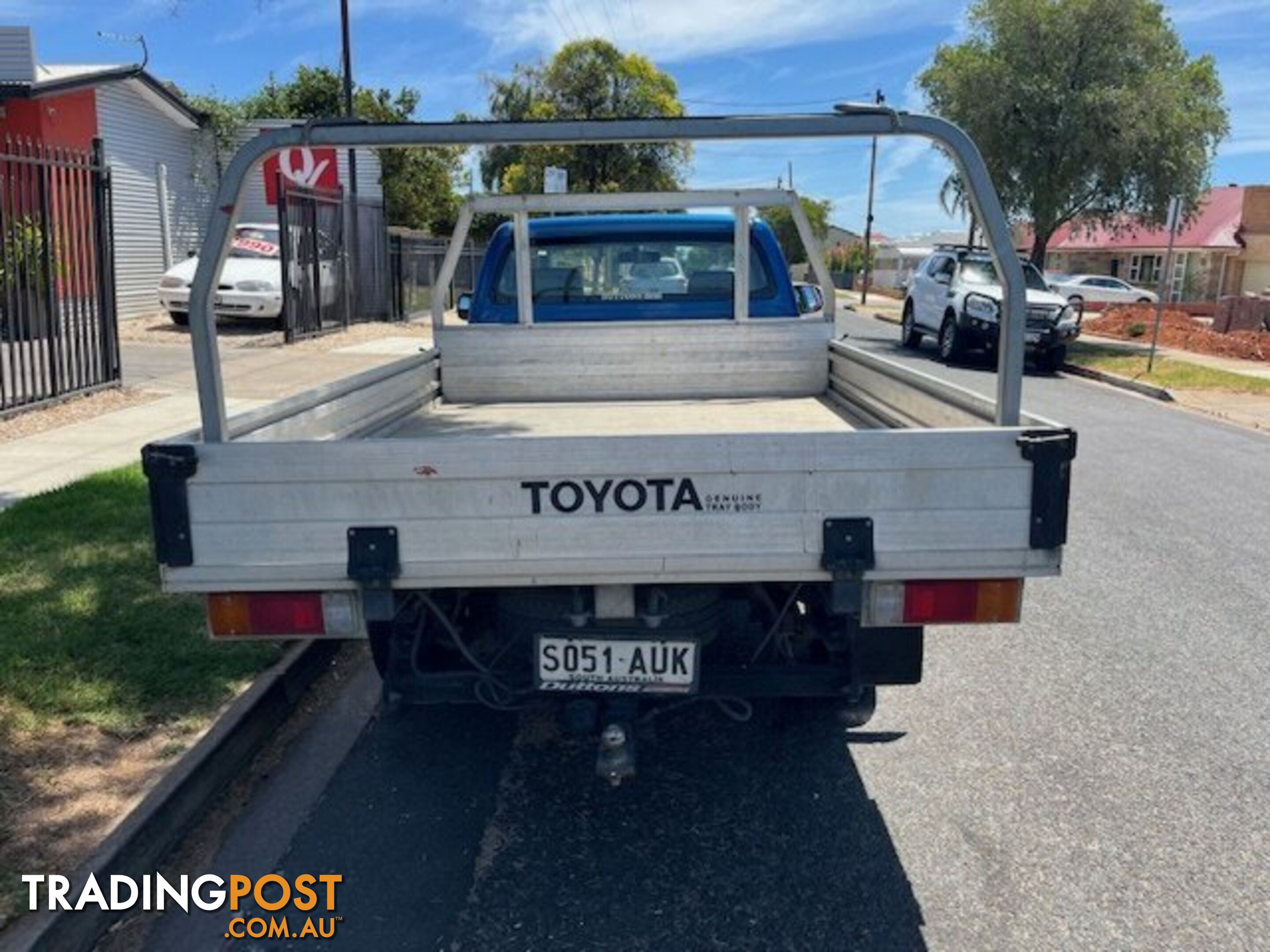 2013 TOYOTA HILUX TGN16R  CAB CHASSIS