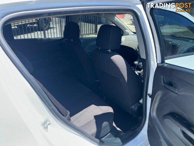 2016 HOLDEN BARINA TM  HATCHBACK