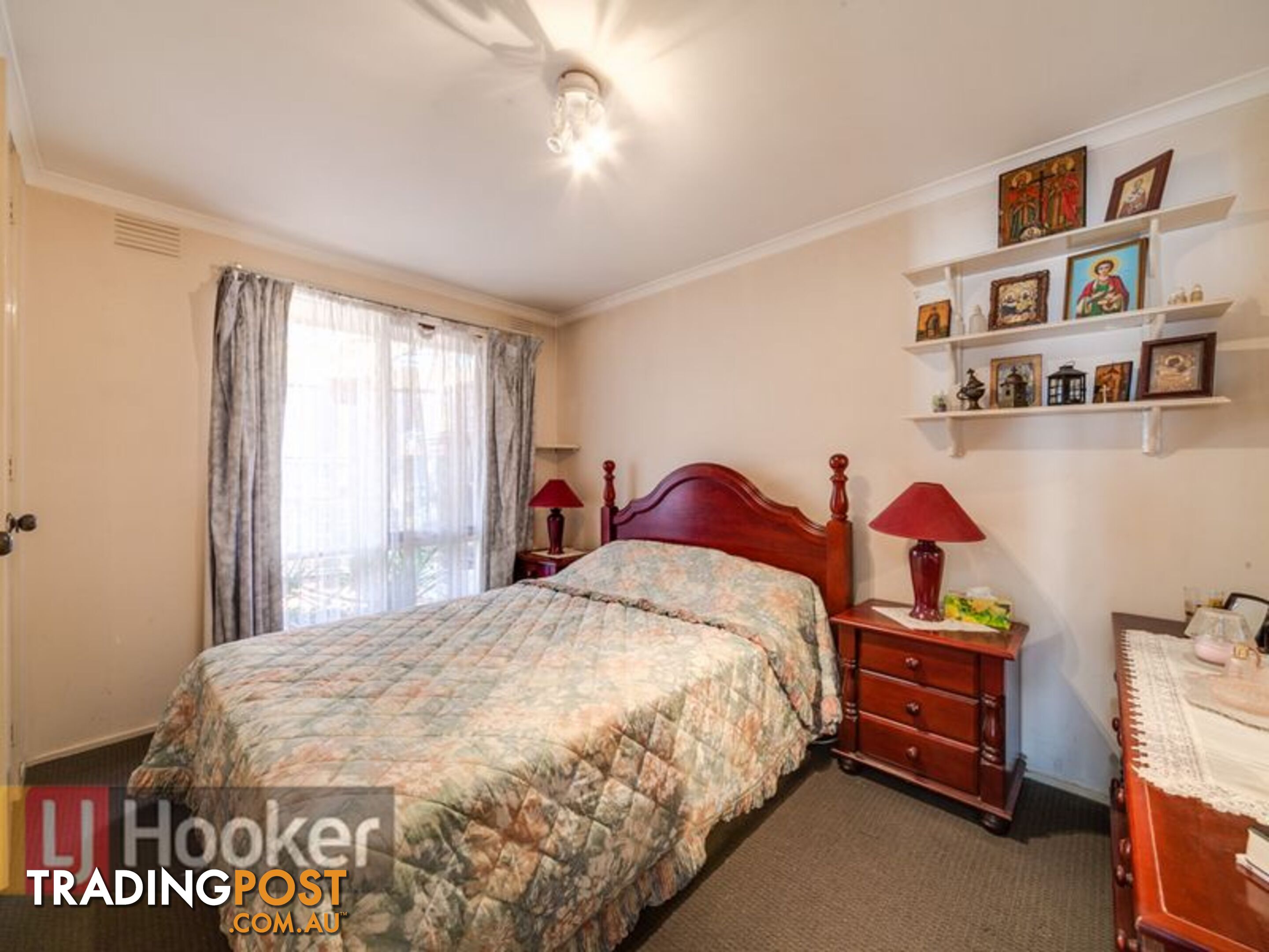 10 LOXWOOD AVE KEYSBOROUGH VIC 3173