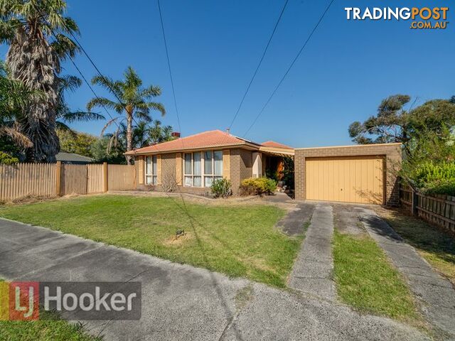 10 LOXWOOD AVE KEYSBOROUGH VIC 3173