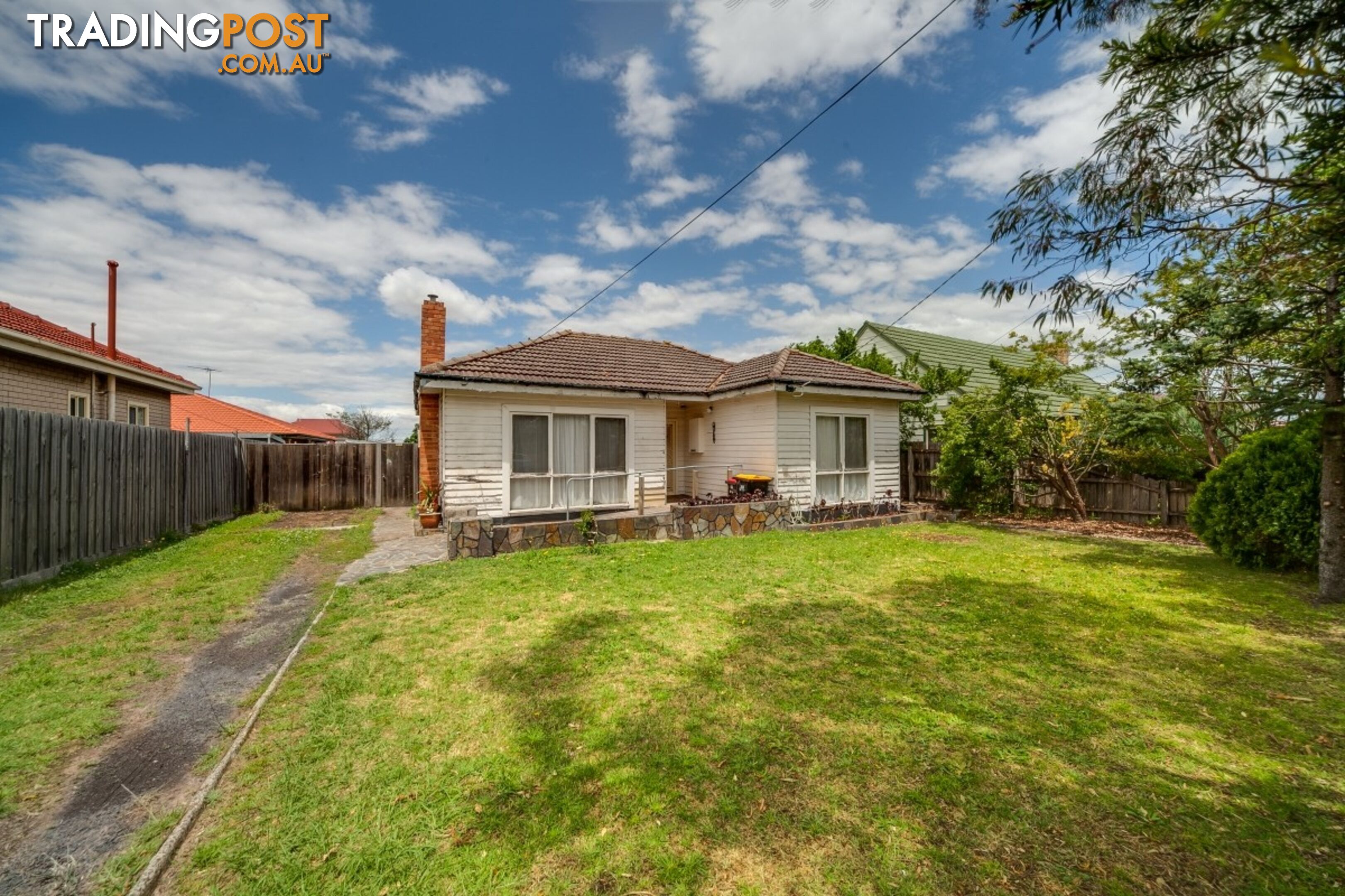 10 WHITESIDE STREET SPRINGVALE VIC 3171