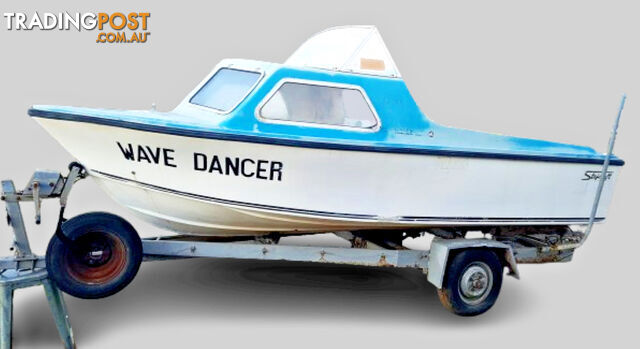 Stejcraft 4.5m Half Cabin Fibreglass Boat & Trailer Johnson 40 Outboard Motor...