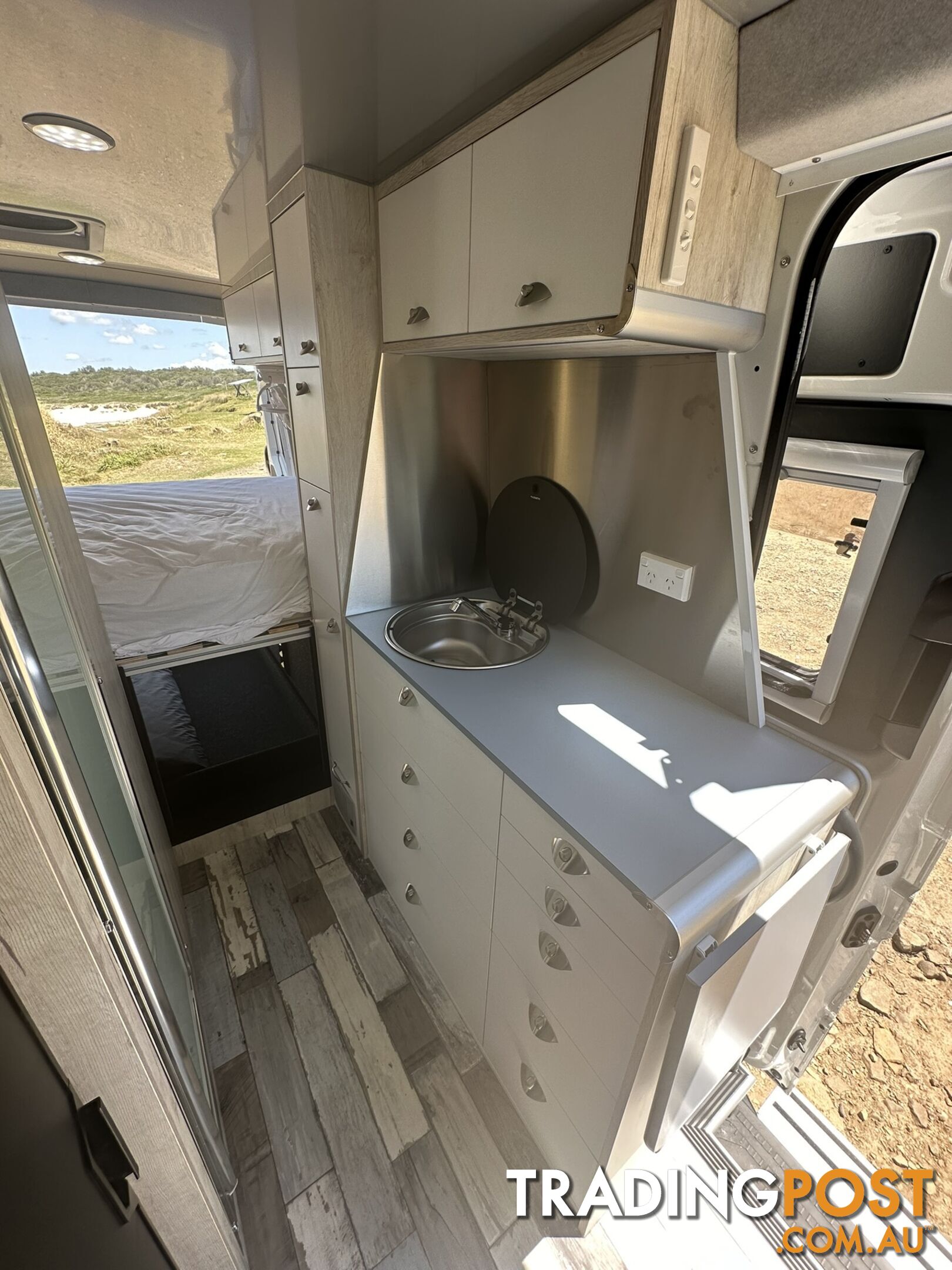 Seeker VW Crafter Base