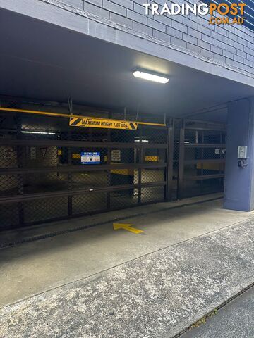 Car space for lease in Darlinghurst!