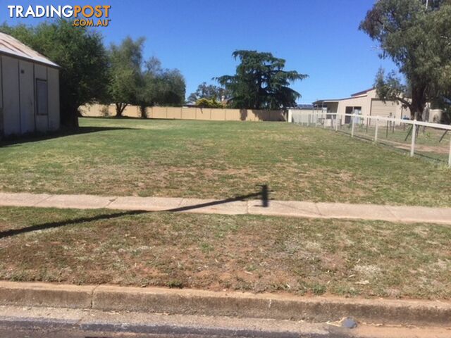 42 Main Street (GOOLOOGONG) COWRA NSW 2794