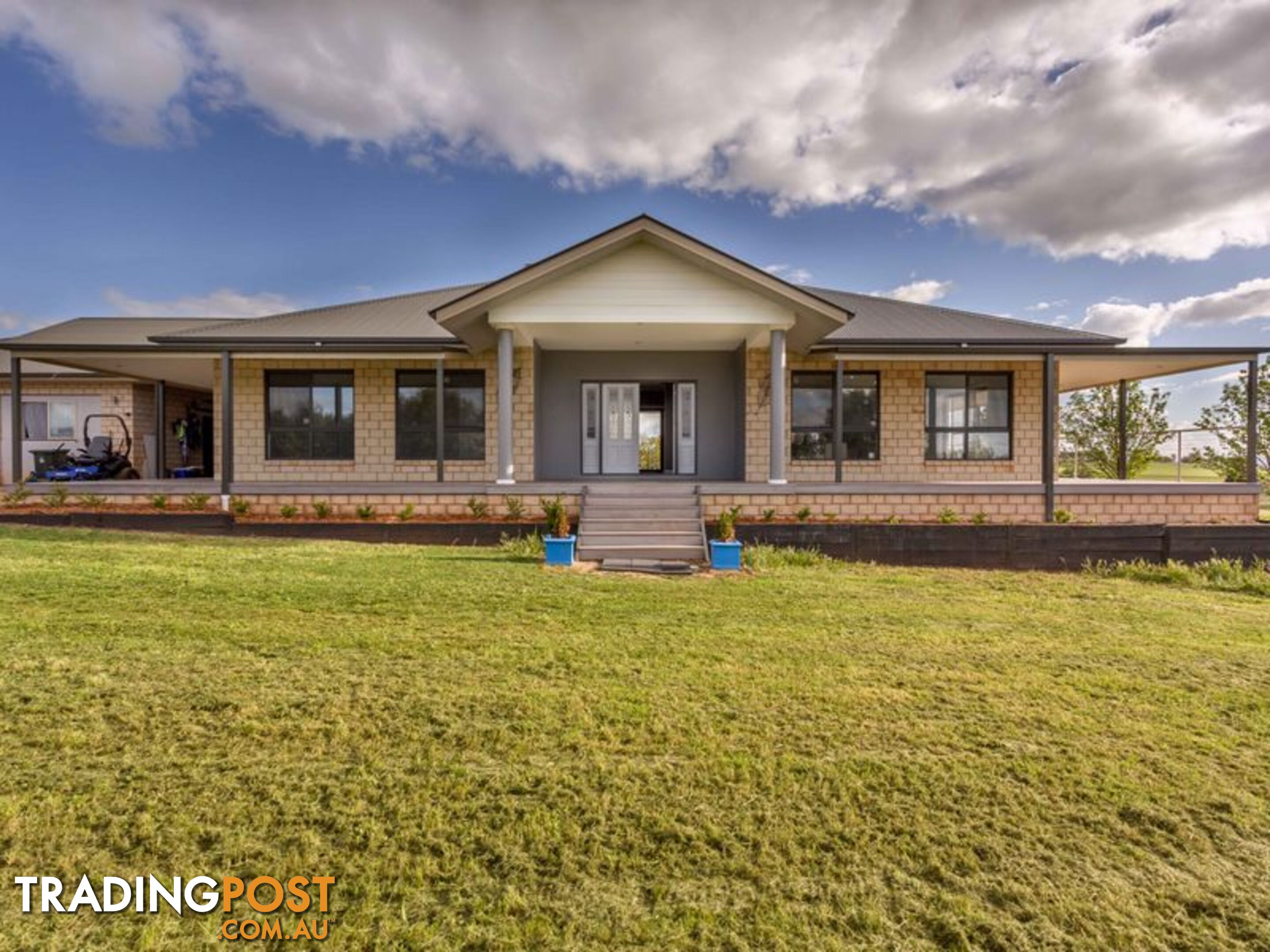 30 Kangaroo Flat Road COWRA NSW 2794