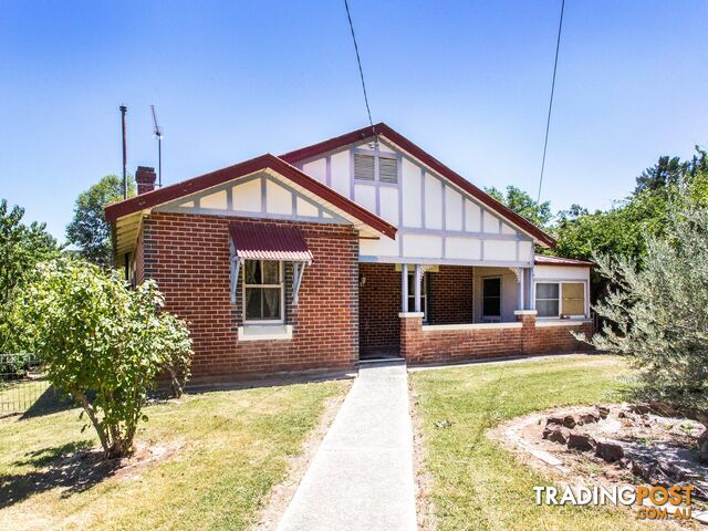 64 Macquarie Street COWRA NSW 2794