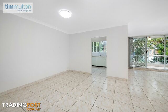 Unit 2 7 Mead Dr Chipping Norton NSW 2170