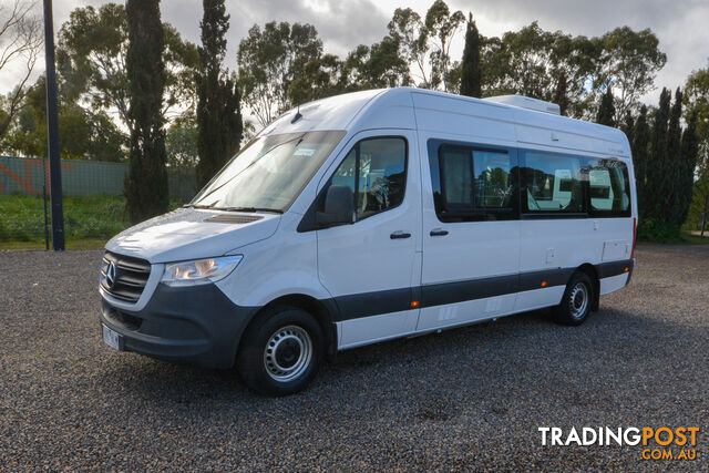 2021 Kea Nomad M700 Mercedes 3 Berth