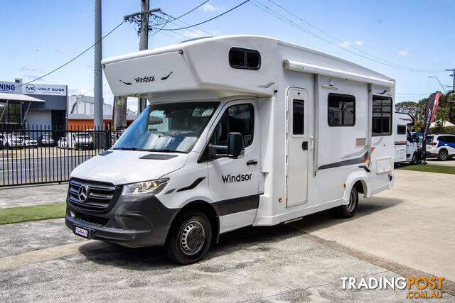 2021 Windsor River Platinum M725 6 Berth