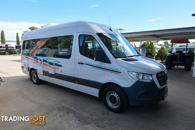 2021 Kea Nomad M700 Mercedes 3 Berth - photo 3 of 37