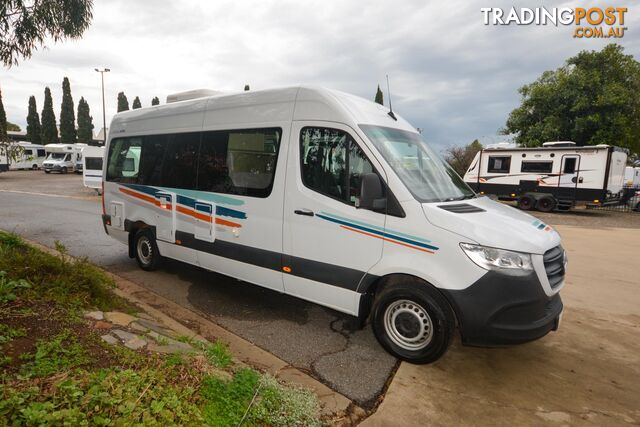 2021 Kea Nomad M700 Mercedes 3 Berth - photo 3 of 38