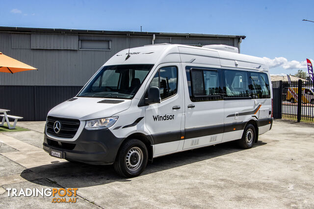 2021 Windsor Nomad M700 Mercedes 3 Berth
