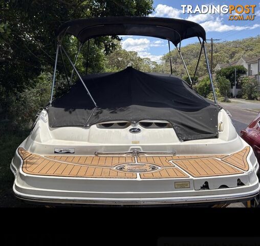 2005 Sea Ray 220 Sundeck - photo 2 of 7