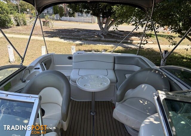 2005 Sea Ray 220 Sundeck - photo 3 of 7