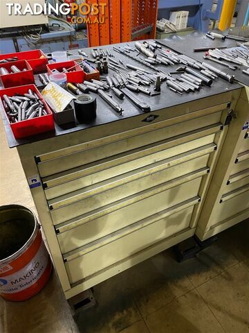 BAC Steel 5-Drawer Cabinet and Contents