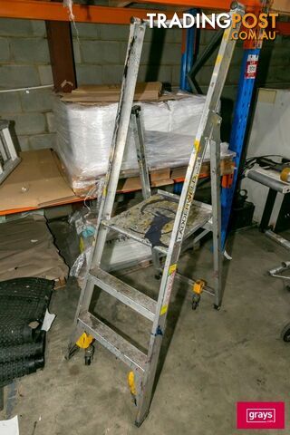 Bailey MW102 Platform Step Ladder