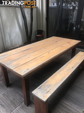 Big outdoor table 