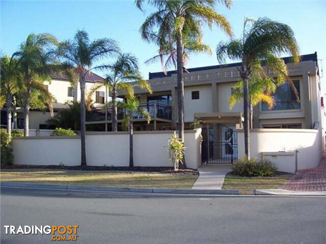 2 Runaway Bay Avenue Runaway Bay QLD 4216