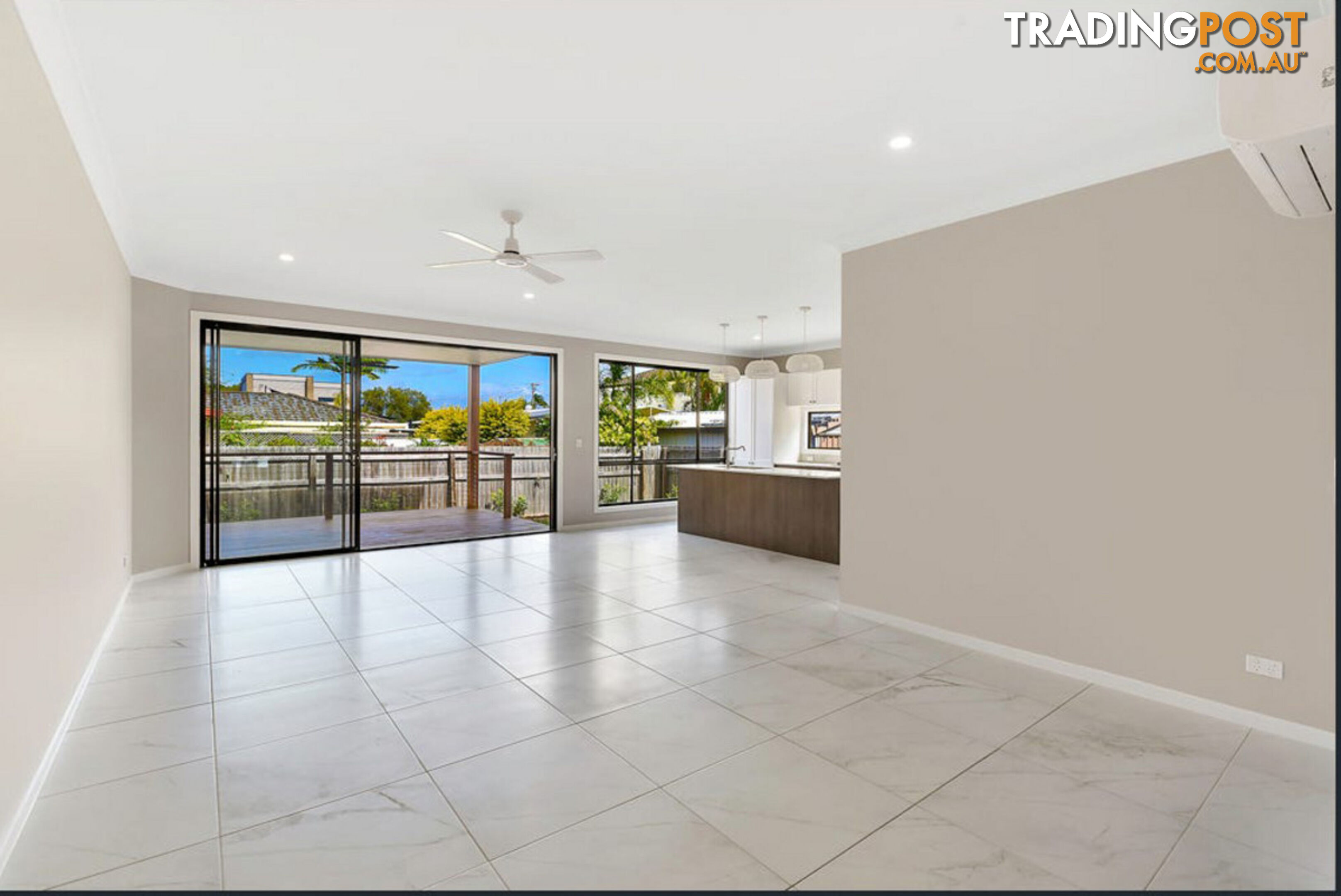 2 24 Abalone Avenue Paradise Point QLD 4216