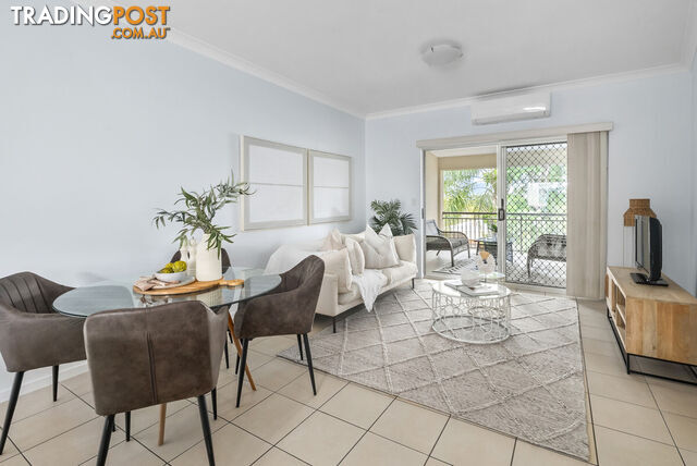 3 298 cavendish Road Coorparoo QLD 4151