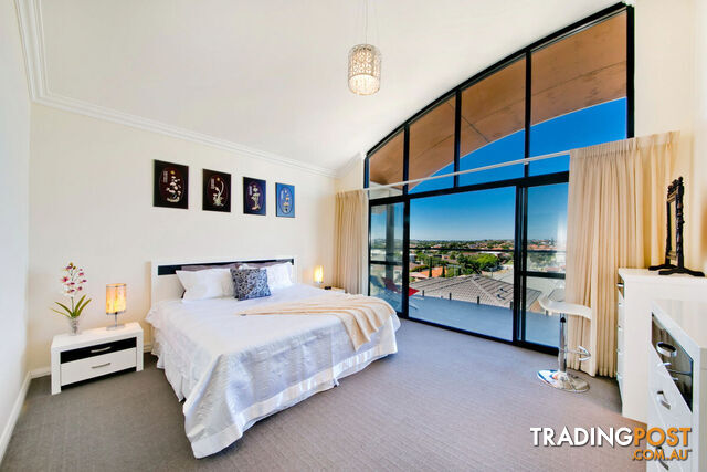 6 9 Edgehill Street Scarborough WA 6019 - photo 5 of 32